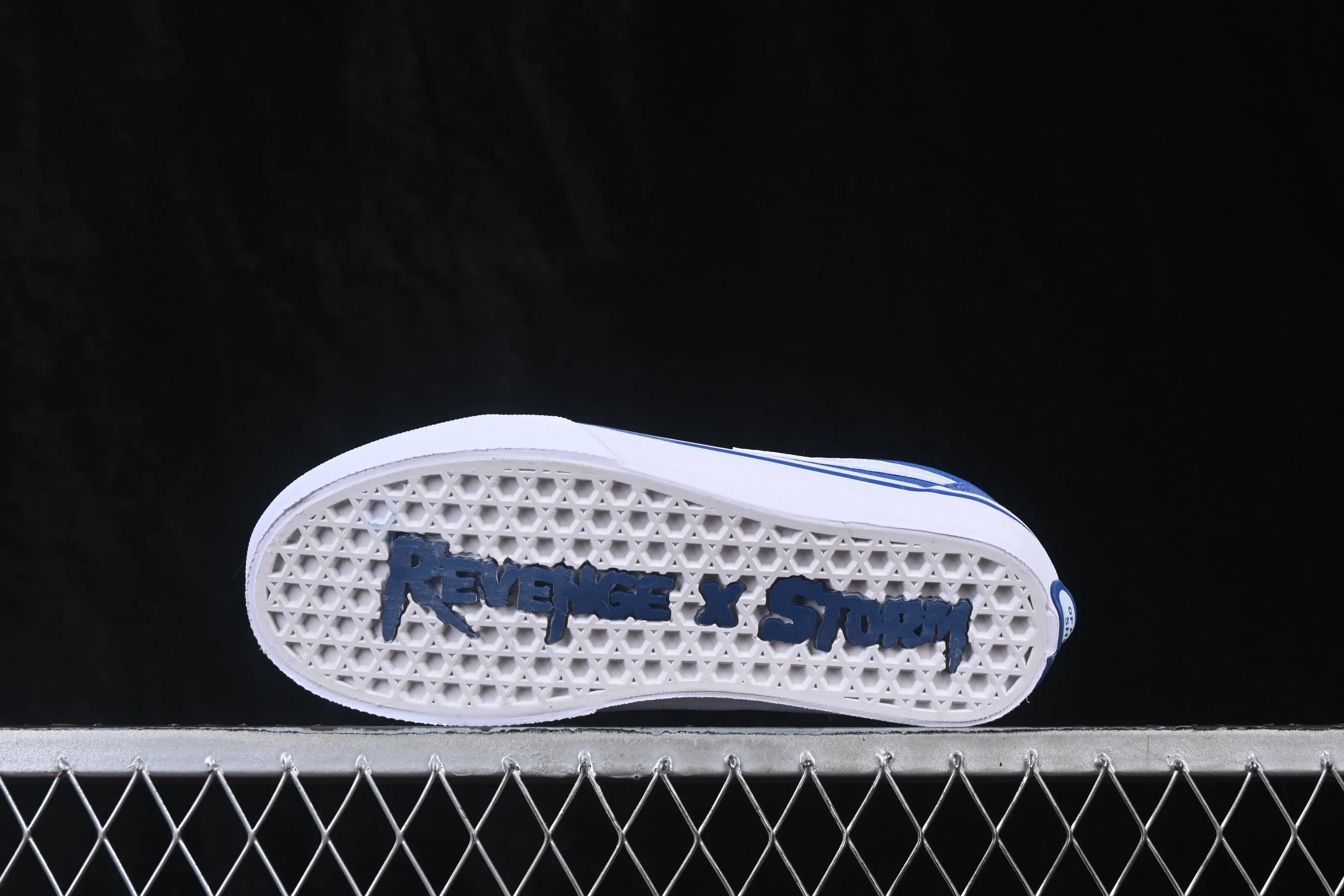 All categories Vans Vans series Vans Low Vans low-top Revenge x Storm Old Skool Lightning joint low-top casual sneakers blue and white